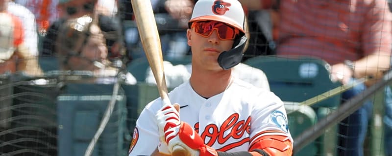 Orioles’ Pete Alonso Falls Straight to the Ground After Taking a Nasty Hit Right on His Helmet