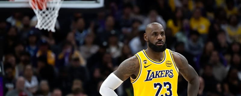 LeBron James’ Critics Confront Reality as Controversial Ex-Teammate Reveals James Family’s Heartfelt Gesture