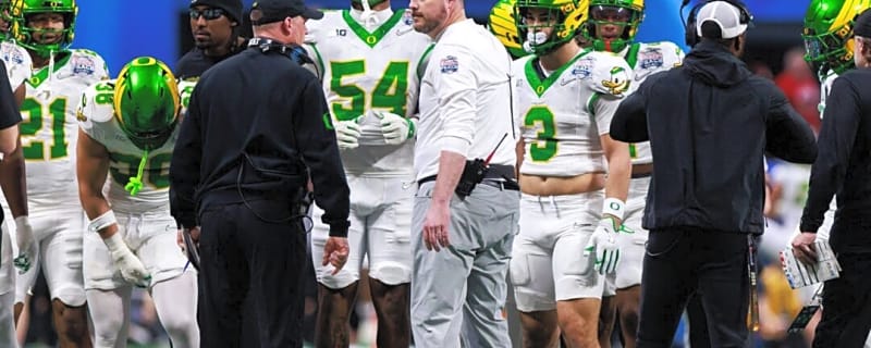 Dan Lanning Puts Oregon Coaching Staff on Notice With Strong Statement After Another Offensive Struggle