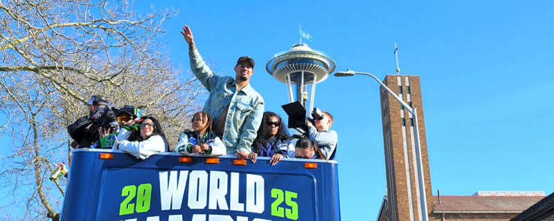 $8B Seahawks Sale Sparks 4-State Panic—30-Year Lease Clause Makes Relocation ‘No Possibility’