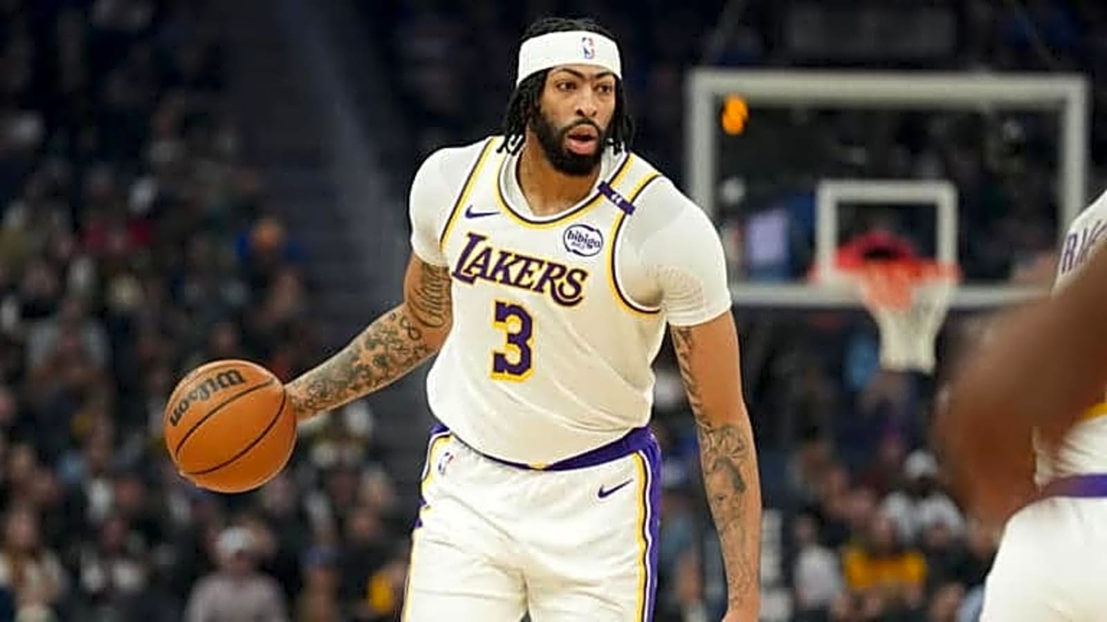Anthony Davis Reportedly Underwent Surgery for Detached Retina