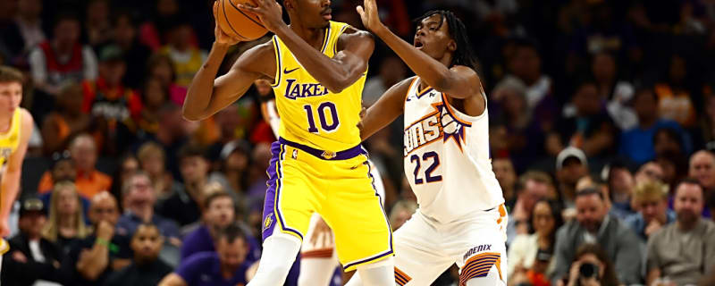 Former Lakers Center Joins New NBA Team on Monday