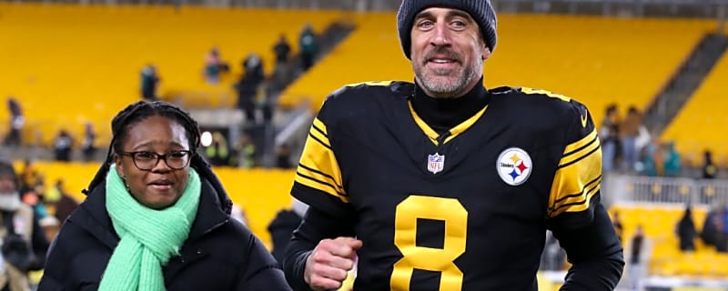 Steelers QB Aaron Rodgers' Postgame Interaction With Rasul Douglas Draws Attention