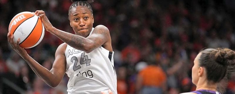 Report: Aces finalizing three-year deal with G Jewell Loyd