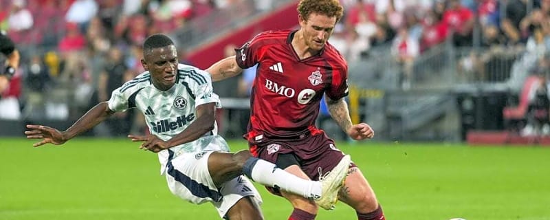 Toronto FC snaps long skid with tidy victory over Revolution