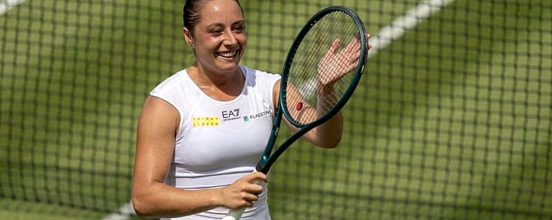 Elisabetta Cocciaretto ousts Coco Gauff in Doha