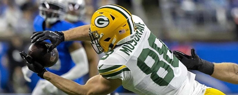 Jordan Love throws four TD passes, leads Packers over Lions