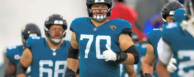 Jags sign OL Cole Van Lanen to 3-year extension