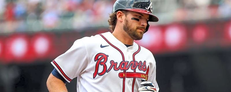 Braves turn fast start into 8-1 victory over Red Sox