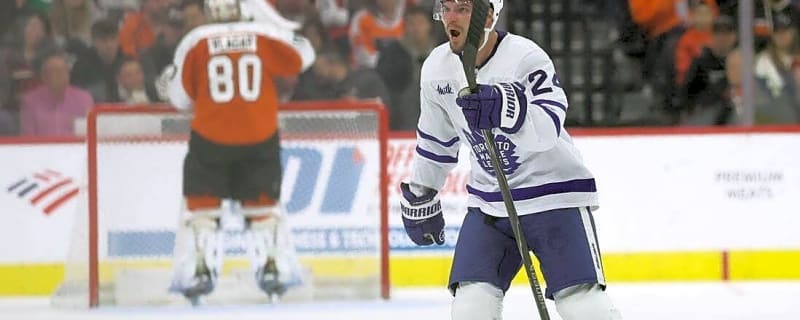 Maple Leafs rolling while porous Canucks trudge into town