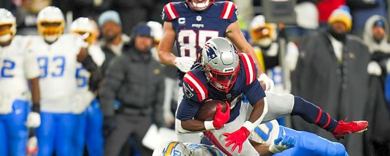 Pats ride smothering defense to win over Chargers in wild-card round