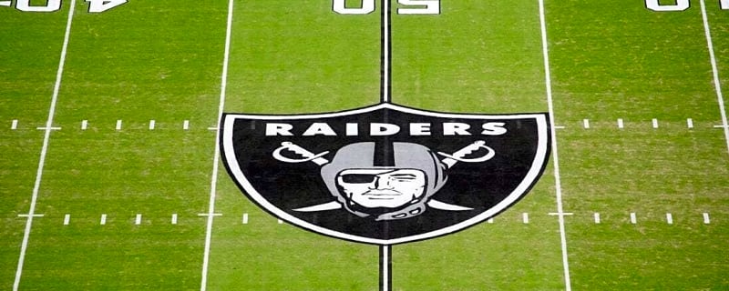 Former Raiders coach Mike White dies at 89