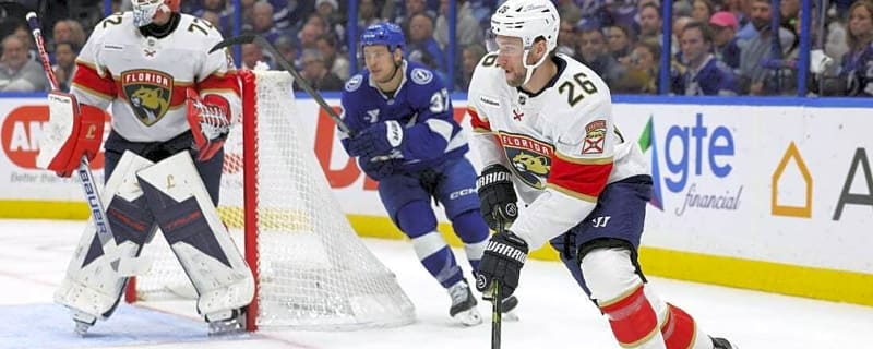 Sam Reinhart scores twice as Panthers defeat Lightning