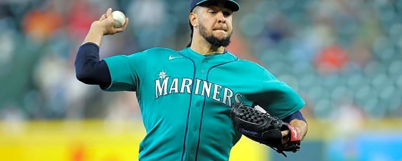 Mariners shake up rotation vs. White Sox, send Luis Castillo to bullpen