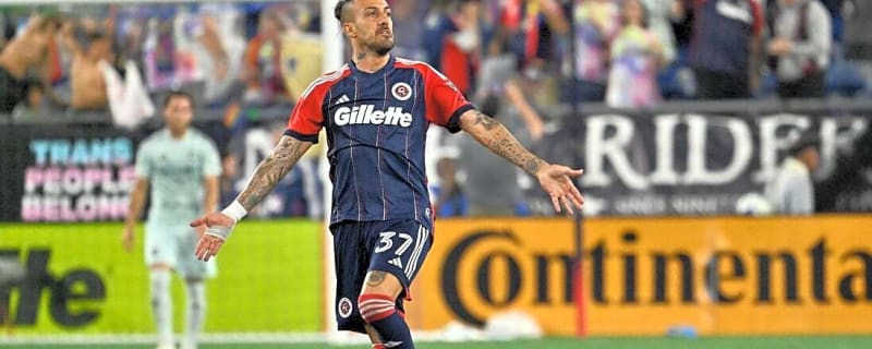 New England overcomes 3-goal deficit to earn draw with Colorado