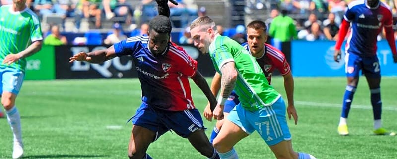 Albert Rusnak&#39;s late goal extends Sounders&#39; mastery of FC Dallas