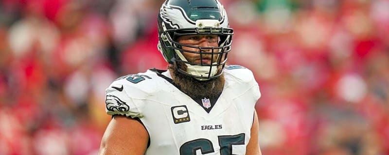 Eagles RT Lane Johnson (neck) injured vs. Rams, expects to play next week