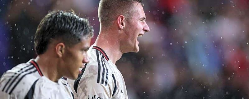 Red Bulls convert 2 late penalty kicks to double up FC Charlotte