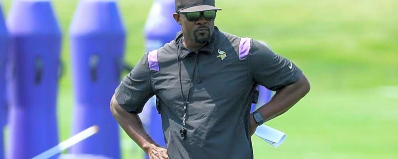 Vikings DC Brian Flores&#39; discrimination suit vs. NFL cleared for trial