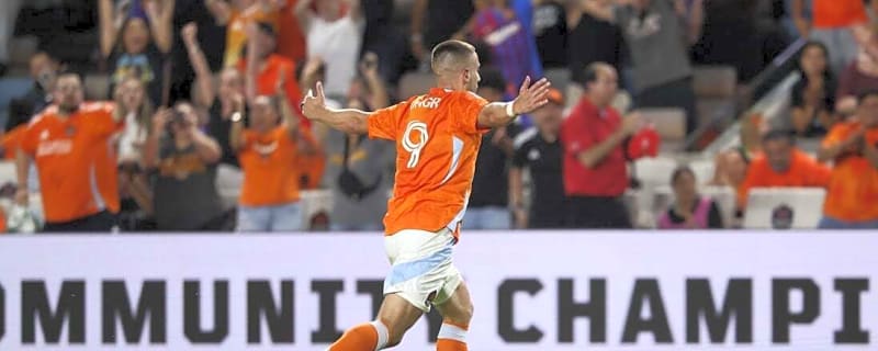 Ondrej Lingr scores again as Houston tops Austin