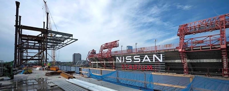 Construction paused at Titans&#39; stadium after noose found