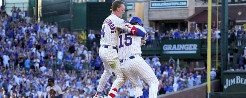 Carson Kelly collects two clutch hits to rally Cubs past Braves