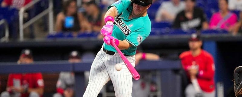 Double steals, clutch hits lift Marlins over Nationals