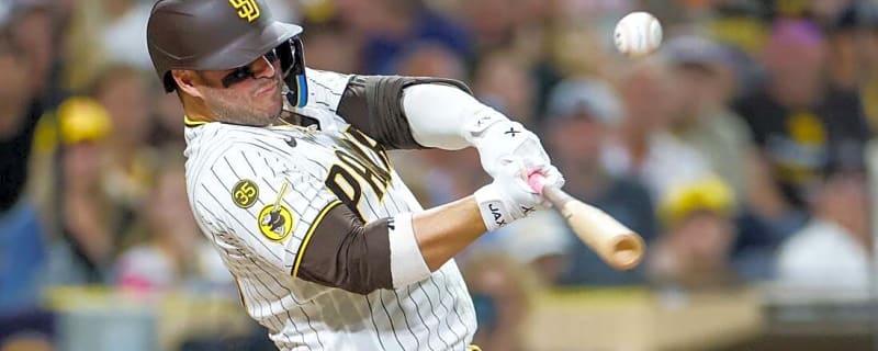 Padres dig out of early hole, surge past Twins