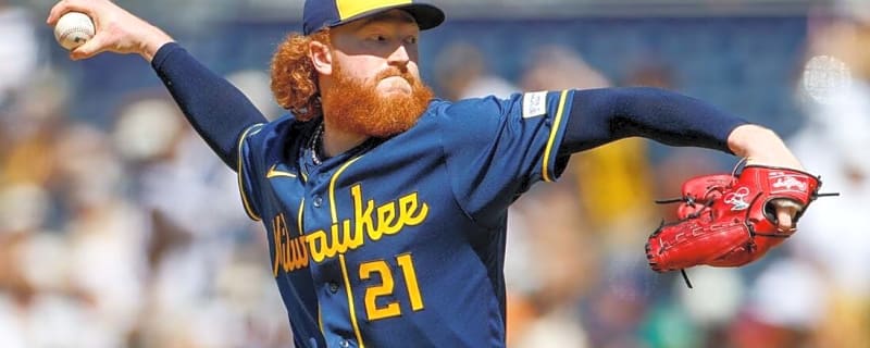 Padres score 2 in 11th to best Brewers, sweep series