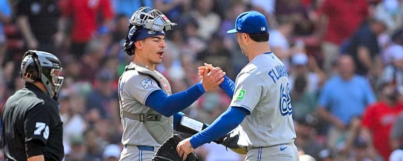 Brandon Valenzuela delivers in 9th, Blue Jays sweep Red Sox