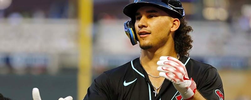 D-backs let late lead slip away, then top Twins in 10
