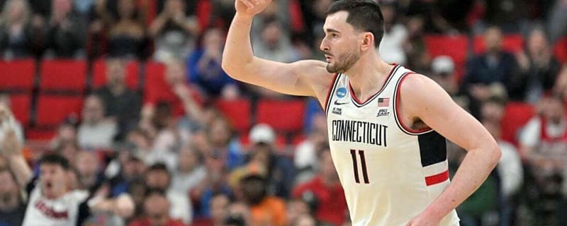 Alex Karaban on return to UConn: &#39;Let&#39;s run it back&#39;