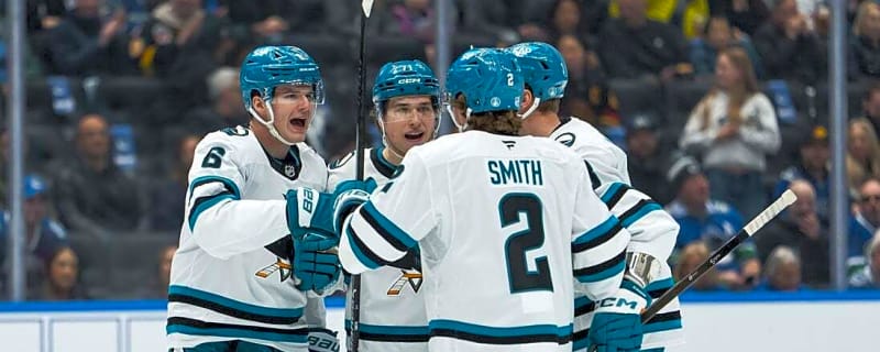 Sharks start fast, cruise past struggling Canucks