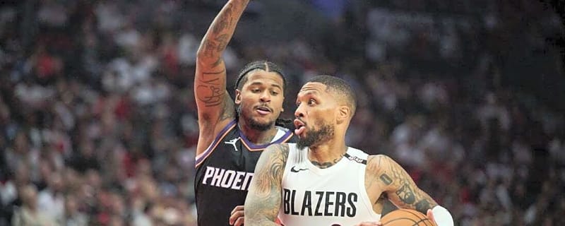 Damian Lillard shines in return to Blazers during rout of Suns