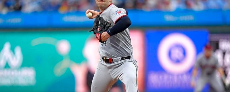 Guardians win 7th straight, nip Phils 1-0 on late pinch-hit HR