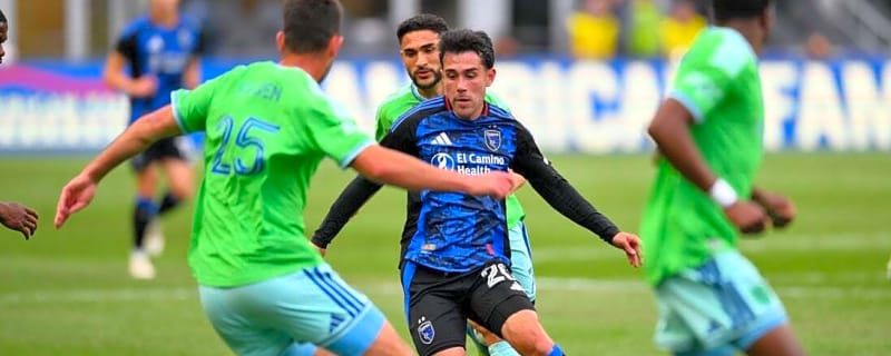 Sounders continue to shine on home turf, knock off Earthquakes