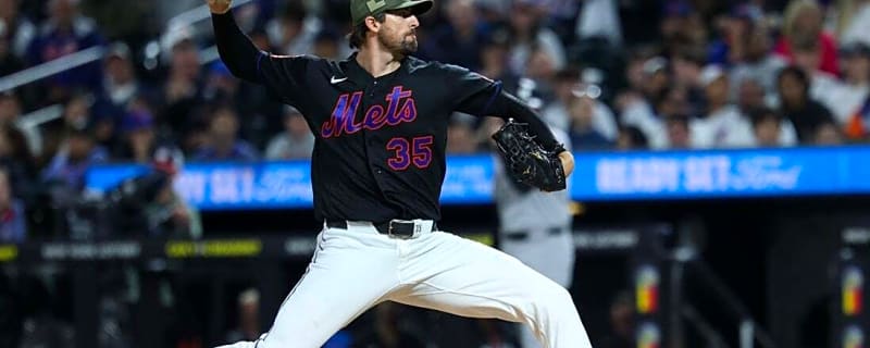 Mets RHP Clay Holmes (fractured fibula) out 'a long time'