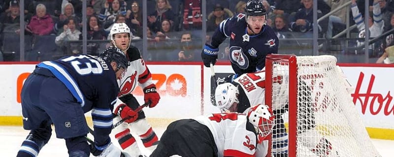 Jets outlast Devils for back-to-back wins after 11-game slide