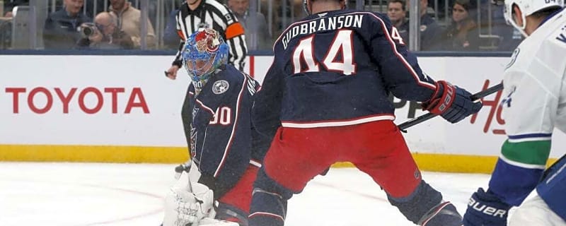 Jackets build 3-goal lead, hand Canucks 9th straight loss