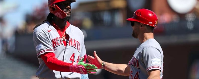 MLB roundup: Reds score 7 in ninth to stun Giants, avoid sweep