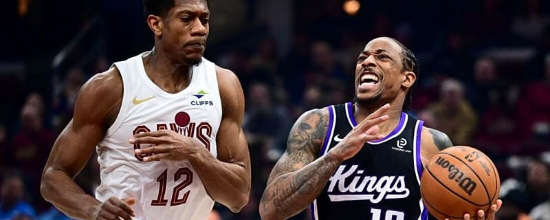 Donovan Mitchell pours in 33 points as Cavaliers top Kings