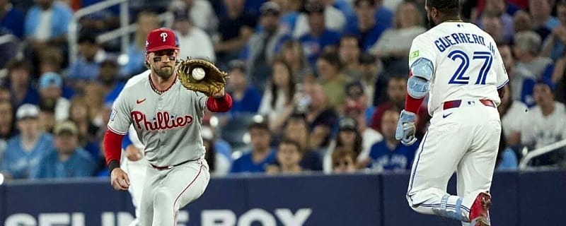 Brandon Valenzuela, Blue Jays rally past Phillies in ninth