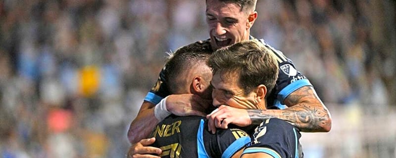 Union overwhelm Fire in shutout