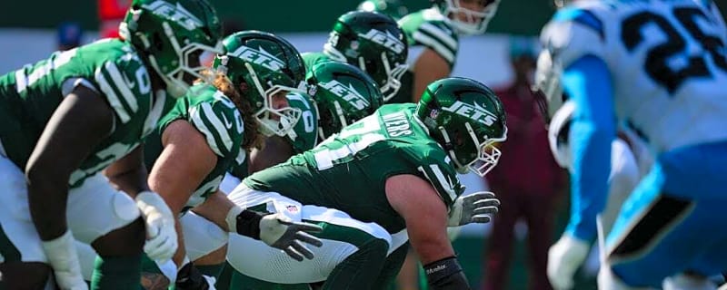 Jets sign C Josh Myers to contract extension