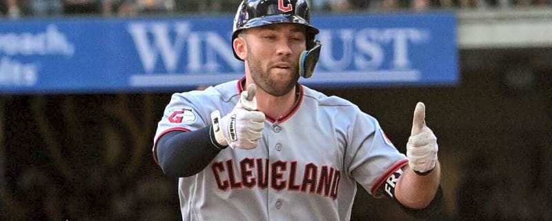 Guardians take advantage of miscue, top Brewers