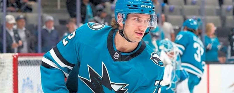 Sharks sign William Eklund to 3-year, $16.8M extension