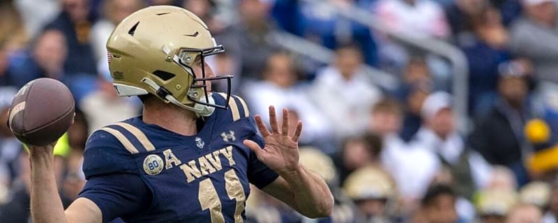 Injured Navy star QB Blake Horvath exits vs. South Florida