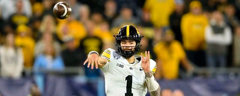 Former Iowa QB Brendan Sullivan commits to Tulane