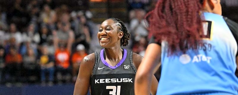 Sun withstand Sky&#39;s second-half rally to snap losing skid