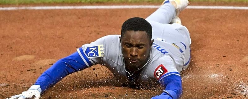 Royals&#39; late rally snaps Guardians&#39; five-game win streak